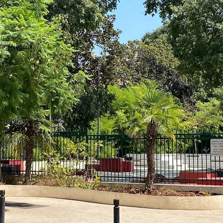 Apartment Chic Spacious 2br Few Steps From The Center